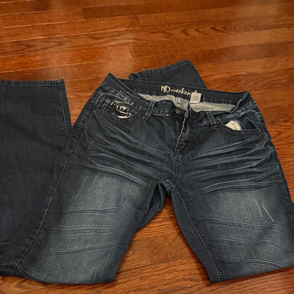 MD Weekend Women's Straight Leg Jeans in Dark Blue